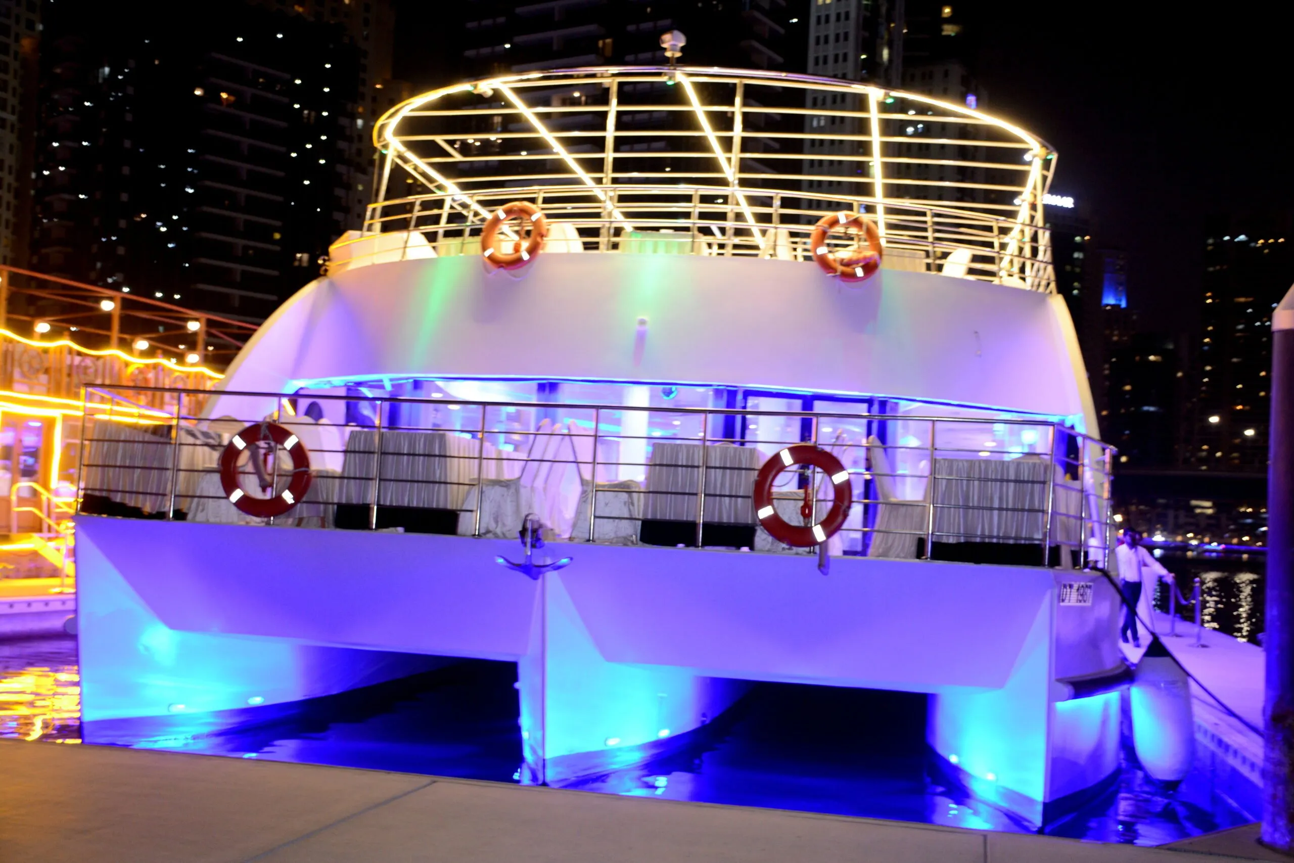 Luxury Monalisa Dinner Cruise Experience in Dubai